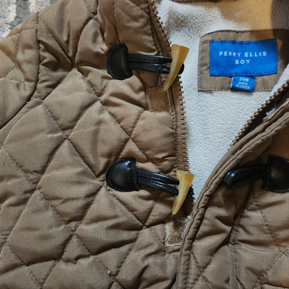 Perry Ellis Toddler Brown Quilted Hooded Jacket- 24 Months - Picture 4 of 8